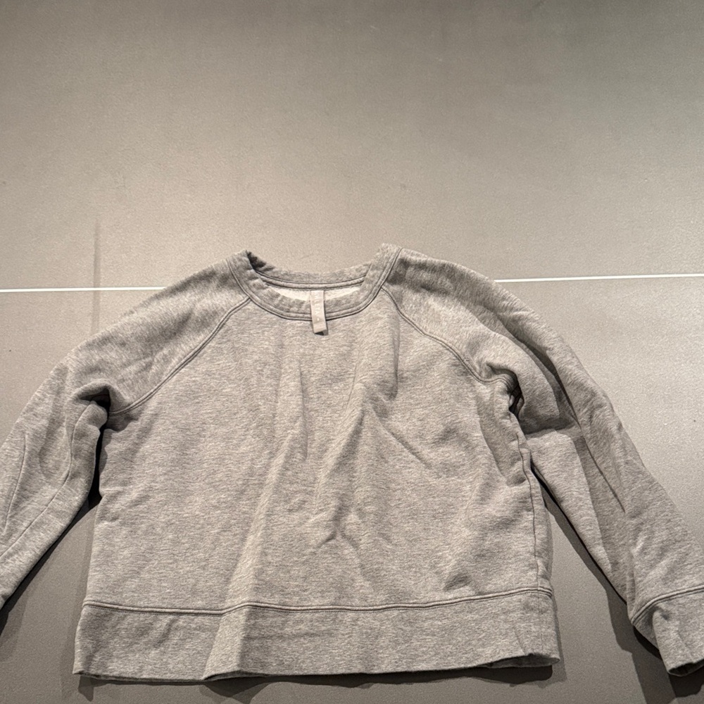 Athleta Heather Gray Crewneck Top